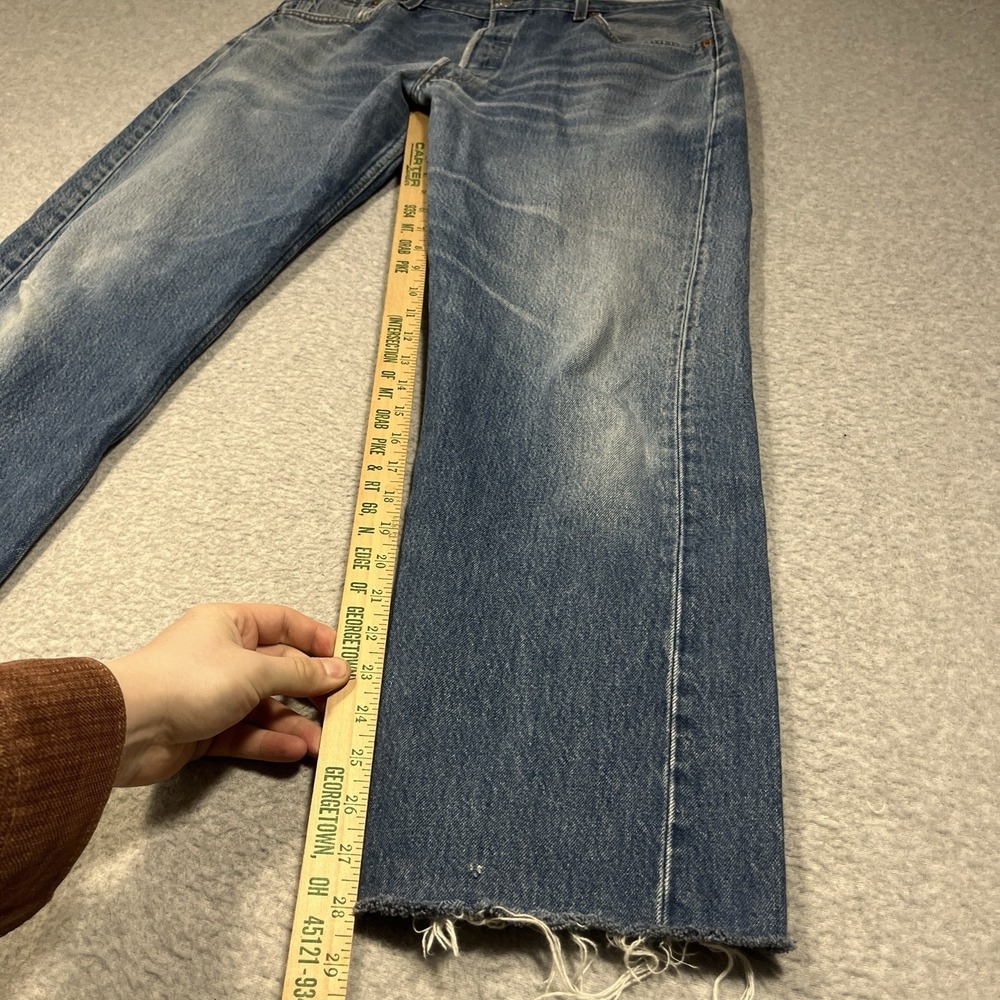 Vintage Levis Jeans Mens 34x28 Blue 501xx Straight Button Fly 90s Raw Hem Light - Picture 3 of 16